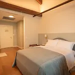 Castello Di - Agrituristico Séjour à la ferme *