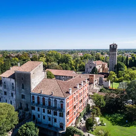 Castello Di - Agrituristico *