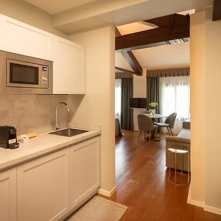 Castello Di - Agrituristico *