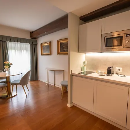 Agroturismo Castello Di - Agrituristico *