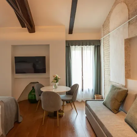 Castello Di - Agrituristico Agroturismo