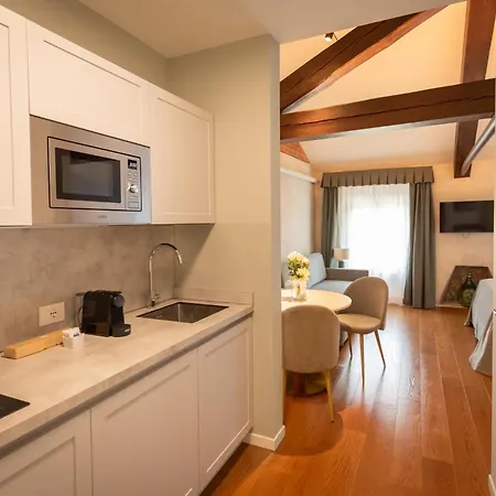 Castello Di - Agrituristico