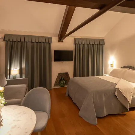 Castello Di - Agrituristico Κατάλυμα σε φάρμα Porcia