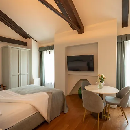 Castello Di - Agrituristico