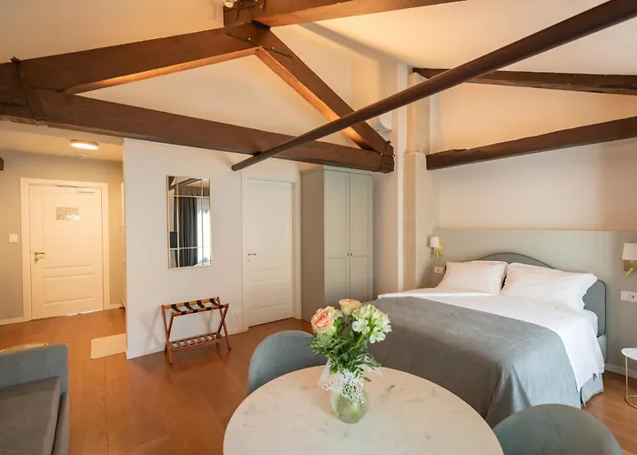 Castello Di - Agrituristico