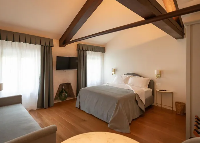 Castello Di - Agrituristico Farmház