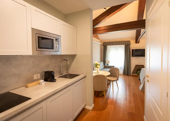 Castello Di - Agrituristico